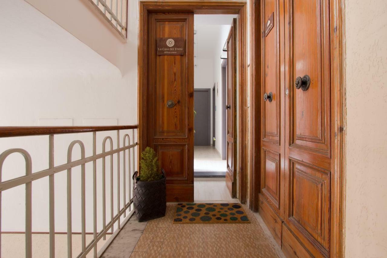 La Casa Dei Treni Affittacamere City Rooms For Travel Lovers La Spezia Exteriör bild